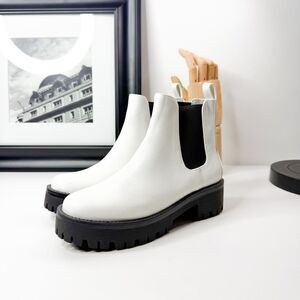 BP. Women's White Chelsea Platform Lug Sole Boots Chunky | Size 6